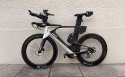 Felt IA Advanced Disc 56 | Wattshop Anemoi | DT Swiss ARC 1400 | Di2 | Powermeter kaufen in Zugo #2 | velomarkt.ch
