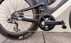 Felt IA Advanced Disc 56 | Wattshop Anemoi | DT Swiss ARC 1400 | Di2 | Powermeter kaufen in Zugo #4 | velomarkt.ch