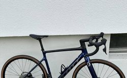 Scott Addict 10 Blue | Rennrad mit SRAM AXS Schaltung / M,45cm | velomarkt.ch