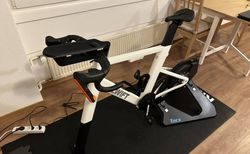 Zwift Bike + Tacx Neo2T | Bundle | velomarkt.ch