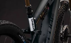 CUBE Stereo Hybrid ONE44 HPC AT 800 carbon´n´white M carbon´n´white kaufen in Graubünden #2 | velomarkt.ch