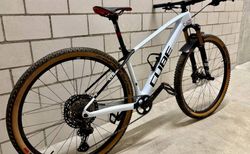 CUBE Elite C:62 Pro 2022 | Carbon | Grösse M | nur 300 km | Top-Zustand | Carbon | Grösse M | nur 300 km | Top-Zustand | velomarkt.ch