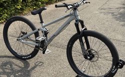 Canyon Stitched 720, 26", Dirt Jump, Slopestyle, Fully kaufen in Zurich #2 | velomarkt.ch