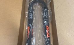 A vendre fourche Fox 29" neuve model 34 FIT4 | Fourche Fox 29" neuve model 34 FIT4 | velomarkt.ch