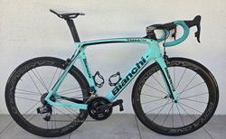 Bianchi Oltre XR.4, Carbon, Celeste Glanz | Carbon mit top SRAM Komponenten und Laufräder | velomarkt.ch