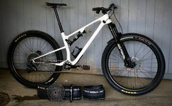 Rocky Mountain Element Carbon 2025 + Ersatzteile | Wie neu, inkl. Ersatzteile! | velomarkt.ch