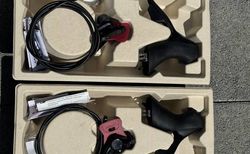 SRAM Force Schalt/Bremshebel und Bremsen | SRAM D2 Hebel inkl. Bremssättel. Gebraucht | velomarkt.ch
