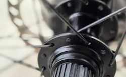 Gravel / CX Laufradsatz Specialized Crux Comp mit DTSwiss G540 - Shimano Micro Spline kaufen in Zug #4 | velomarkt.ch