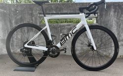 BMC TEAMMACHINE SLR ONE | Teammachine SLR ONE - SRAM-Force-AXS-Group | velomarkt.ch