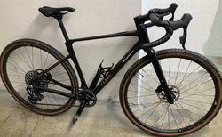 Topangebot Neuwertig | Carbon Gravelbike Cube Nuroad neuwertig | velomarkt.ch