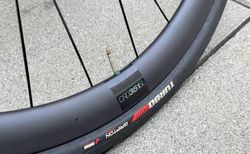 BMC CRD351SL Carbon Laufradsatz | Ultegra 11-fach Kassette & Bremsscheiben | velomarkt.ch
