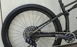 Specialized Epic EVO Carbon (2023) - Gr. S2 - SRAM GX AXS | In neuwertig Zustand | velomarkt.ch
