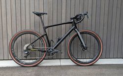 BMC URS 01 FRS Edel Carbon Gravelbike - Gr. L | GRX Di2 – Zipp 303 S | velomarkt.ch