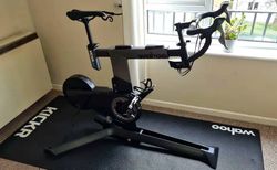 Wahoo KICKR BIKE V2 | Wahoo KICKR BIKE V2 | velomarkt.ch
