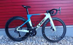 Cube Litening Aero C68X Teamline 2025 52 | Schnelles leichtes Aerorad mit top Ausstatung | velomarkt.ch