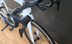 2026 Cervélo S5 Carbon (Rahmengröße 56) – Shimano Dura-Ace Di2 (Lithium White) – Unter 1.000 km kaufen in Bâle-Ville #2 | velomarkt.ch