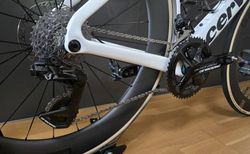 2026 Cervélo S5 Carbon (Rahmengröße 56) – Shimano Dura-Ace Di2 (Lithium White) – Unter 1.000 km kaufen in Bâle-Ville #4 | velomarkt.ch
