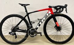 2025 TREK EMONDA SL6 SRAM RED AXS 2x12 Carbon Rennvelo | NP: CHF 11’000.-, wie NEU. Schnäppli… !! | velomarkt.ch