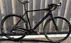 Bombtrack Hook Ext-C Carbon Gravel Bike, Grösse L | Gravel Bike mit SRAM AXS Schalung und Powermeter | velomarkt.ch