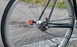 Schwarzes Stadtvelo mit 2-Gang-Sturmey-Archer-Nabenschaltung kaufen in Zurigo #2 | velomarkt.ch