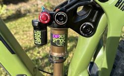 Pivot Switchblade Custom Aufbau Gr. M kaufen in Saint-Gall #2 | velomarkt.ch