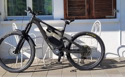 Lapierre GLP Race Team 2024 – SRAM XO AXS / Magura MT7 / Gr. M | Top gepflegtes Lapierre Overvolt GLP Race Team | velomarkt.ch