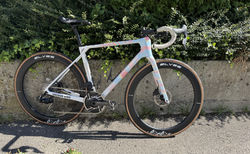 Elves Avari Pro Disc | weiss, opalis-blue, 49 cm / 19", SRAM Force E1 AXS | velomarkt.ch