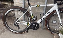 Factor O2 VAM Rennvelo | Factor O2 VAM carbonfelgen | velomarkt.ch