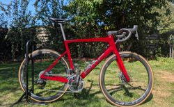 BMC Teammachine SLR - SRAM Red eTap AXS Powermeter - Zipp 303 | Vélo pro issu de l'équipe Tudor Pro Cycling | velomarkt.ch