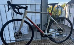 Merida Scultura 4000 Carbon Rennvelo Gr. L – Shimano 105 Disc, gekauft 02/2026 | Carbon Gr. L, 105 Disc, wie neu, Kaufbeleg 02/2026 | velomarkt.ch