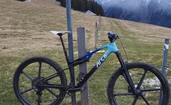 ARC8 Essential Custom | Pfeilschnelles, Top Carbontrailbike | velomarkt.ch