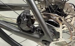 Giant TCR Advanced 2 KOM - Gr. M/L 177-187 Carbon - 1 Monat alt - Neuwertig | Nur 3-4 kurze Fahrten, Gr. M/L 177-187cm, neuwerti | velomarkt.ch