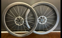 IKARUS High-End Carbon Laufradsatz 1140g | Wie NEU | velomarkt.ch