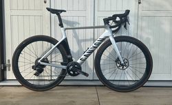Canyon Aeroad CF SL Disc 8 ETAP | Rennrad top Zustand | velomarkt.ch