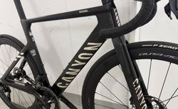 CANYON Aeroad CFR CUSTOM | Grösse M - erst 1600km gefahren | velomarkt.ch