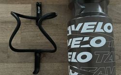 Pertual Carbon Flaschenhalter 10 g inkl. Tavelo Bidon | Pertual Carbon Flaschenhalter 10 g inkl. Bidon | velomarkt.ch