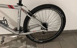 Specialized Stumpjumper Comp – Retro-MTB mit XTR &amp; Manitou SX kaufen in Bern #4 | velomarkt.ch