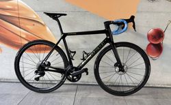Bianchi Specialissima WIE NEU Roval Alpinist+Vision Metron | Bianchi Specialissima WIE NEU | velomarkt.ch