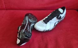DMT KR1 white/black Grösse 41 | DMT KR1 white/black Grösse 41 | velomarkt.ch