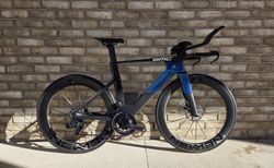 BMC Speedmachine 01 Custom, Grösse M | Farbe: Carbon / Caribic Blue | velomarkt.ch