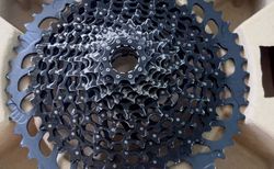 Sram GX Eagle AXS 12-Fach Schaltung + Kasette XG-1275 + Kette + Akku + Ladegerät kaufen in Zürich #3 | velomarkt.ch