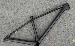 Hardtail MTB Bike Ahead Composites « The Frame » taille S | Cadre carbone, 800g | velomarkt.ch