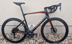 BMC Roadmachine SLR01 One 2019 | Ultegra Di2 | DT Swiss ERC 1400 | Gr. 56 | Mit DT Swiss ERC 1400 Spline Carbon Laufräder | velomarkt.ch