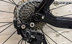Bianchi Aria Disc Carbon Aero Rennrad Shimano 105 mit Zipp Aerobars kaufen in Zurich #2 | velomarkt.ch