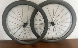 1140 Gramm -High-End Carbon Laufradsatz | Sehr leicht | velomarkt.ch