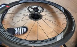 Fulcrum Wind 40 DB Carbon Laufradsatz - 3 Laufräder +Zubehör kaufen in Berne #4 | velomarkt.ch