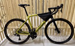 Canyon Grail CF 7 – Carbone – Taille M – 2026 – Blazing Mustard | Canyon Grail CF 7 carbone, taille M, 2026. | velomarkt.ch