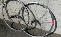 Top LRS DT Swiss R1600 ++neuwertig++ kaufen in Zürich #2 | velomarkt.ch
