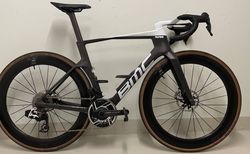 BMC Teammachine R 01 ONE - SRAM RED AXS - DT Swiss ARC 1100 - Grösse 54 | BMC Teammachine R01 ONE - SRAM RED AXS - Grösse 54 | velomarkt.ch