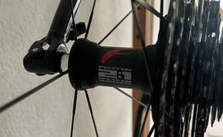 Carbon Laufräder Fulcrum Wind 40 neuwertig/leicht gebraucht kaufen in Zoug #5 | velomarkt.ch